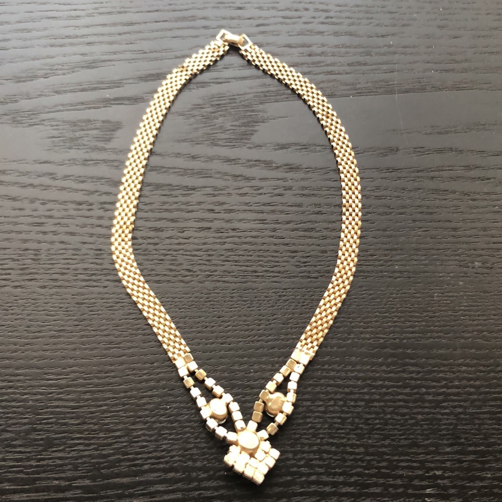 Gold Tone Necklace - Picture 4 of 5